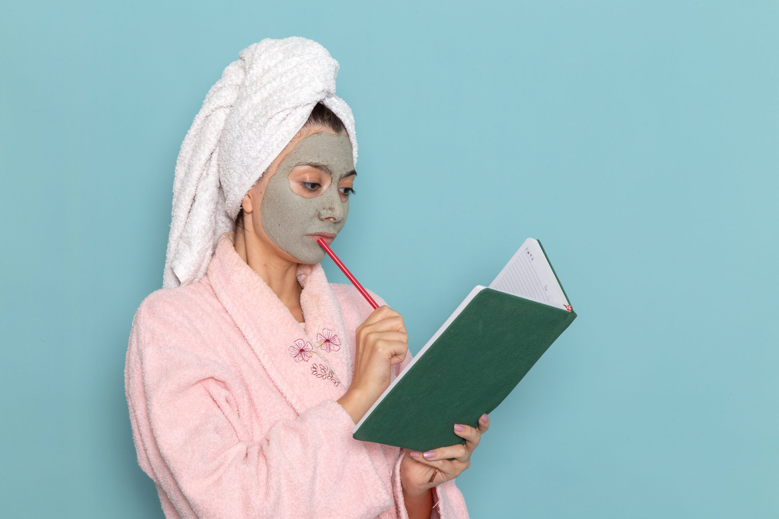 Why ‘Skinimalism’ Is Replacing 10-Step Routines in 2026